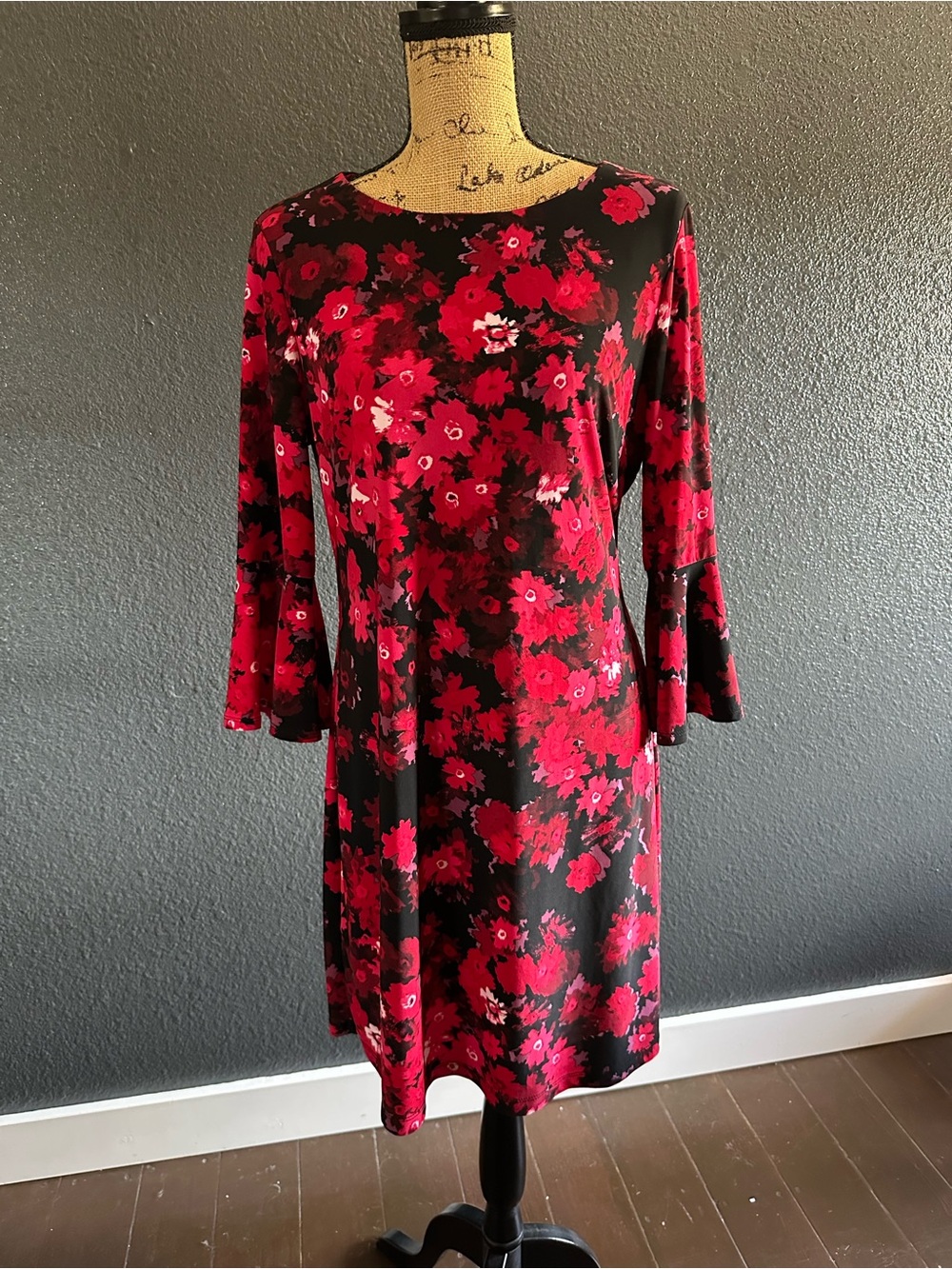Tommy Hilfiger Floral Bell Sleeve Dress | Size 12
